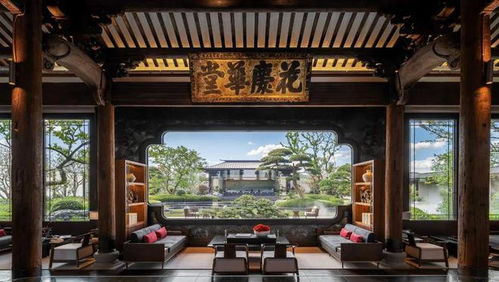 一線(xiàn)鑒湖超寬水域 傳世宋韻院墅首開(kāi)勁銷(xiāo)8成